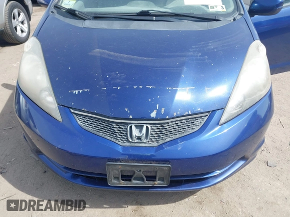 2013 Honda Fit with VIN JHMGE8H36DC017403, listed as a IAAI auction lot 42044816 with 206,688 mi miles. Bid and sale history available at carsss.com. Image 6.