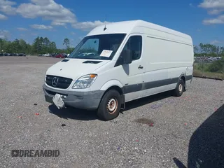 2011 Mercedes-Benz Sprinter Cargo with VIN WD3PE8CBXB5592597, listed as a IAAI auction lot 41963313 with 490,059 mi miles. Bid and sale history available at carsss.com. Image 2.