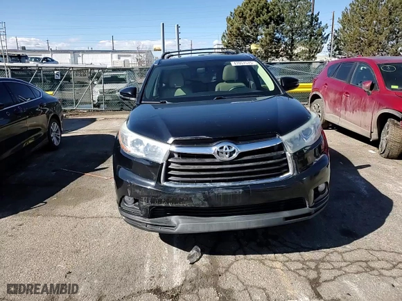 2015 Toyota Highlander XLE with VIN 5TDJKRFH1FS097411, listed as a Copart auction lot 47057575 with 197,139 mi miles and Salvage Title. Bid and sale history available at carsss.com. Image 10.