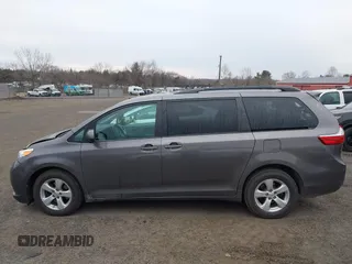 2016 Toyota Sienna LE AAS with VIN 5TDKK3DC2GS714907, listed as a IAAI auction lot 41679920 with 130,321 mi miles. Bid and sale history available at carsss.com. Image 14.