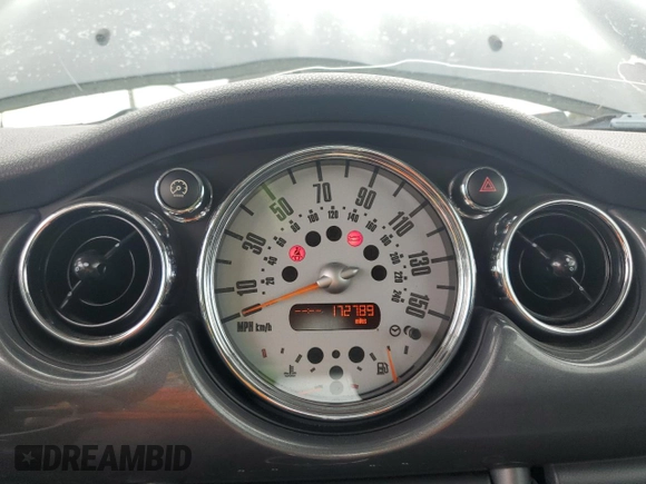 2006 MINI Hardtop S с VIN WMWRE33506TN28448, выставлен на аукционе Copart как лот 53439655 с пробегом 172 789 миль миль и Чистый • Clean title. История ставок и продаж доступна на DreamBid. Изображение 9.