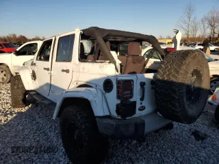 2018 Jeep Wrangler JK Unlimited Sahara with VIN 1C4BJWEG4JL888265, listed as a Copart auction lot 82708034 with 42,955 mi miles and Salvage Title. Bid and sale history available at carsss.com. Image 2.