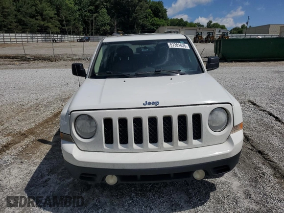 2015 Jeep Patriot High Altitude z VIN 1C4NJPFA6FD107339, wystawiony jako Copart lot #57301635 z przebiegiem 191 004 mil mil oraz Szkoda całkowita • Salvage title. Historia ofert i sprzedaży dostępna na DreamBid. Obrazek 5.