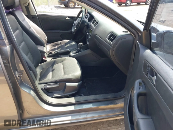 2011 Volkswagen Jetta SE с VIN 3VWDZ7AJ7BM381284, выставлен на аукционе IAAI как лот 42541349 с пробегом 139 299 миль миль и . История ставок и продаж доступна на DreamBid. Изображение 5.