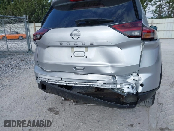 2025 Nissan Rogue SV with VIN 5N1BT3BA2SC808953, listed as a IAAI auction lot 42045667 with 6,717 mi miles and . Bid and sale history available at carsss.com. Image 6.