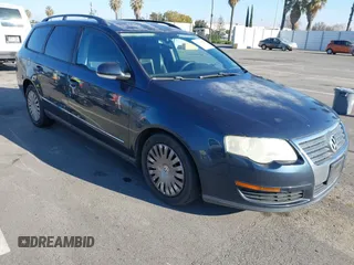 2007 Volkswagen Passat with VIN WVWLK93C97E005597, listed as a IAAI auction lot 41336415 with 230,605 mi miles and . Bid and sale history available at DreamBid. Image 1.