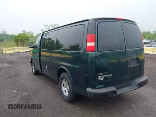 2008 Chevrolet City Express Cargo z VIN 1GNFG154781213063, wystawiony jako IAAI lot #42198836 z przebiegiem 418 879 mil mil oraz . Historia ofert i sprzedaży dostępna na DreamBid. Obrazek 3.