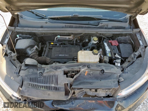 2020 Chevrolet Trax LS with VIN KL7CJKSB5LB059989, listed as a Copart auction lot 58642445 with 89,236 mi miles and Salvage title. Bid and sale history available at DreamBid. Image 12.