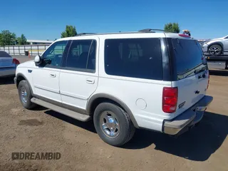 2000 Ford Expedition Eddie Bauer with VIN 1FMPU18L5YLA81378, listed as a IAAI auction lot 42366640 with 222,898 mi miles and . Bid and sale history available at DreamBid. Image 3.