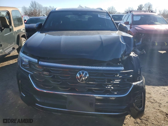 2024 Volkswagen Atlas Cross Sport 2.0T SEL R-Line with VIN 1V2AE2CA6RC211638, listed as a Copart auction lot 84447434 with 8,349 mi miles and Salvage Title. Bid and sale history available at carsss.com. Image 5.