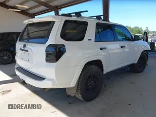 2019 Toyota 4Runner SR5 с VIN JTEBU5JR0K5630450, выставлен на аукционе IAAI как лот 42386961 с пробегом 104 733 миль миль и . История ставок и продаж доступна на DreamBid. Изображение 4.