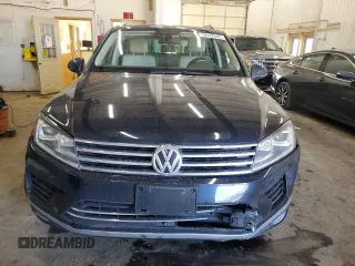 2015 Volkswagen Touareg Sport with VIN WVGEF9BP3FD003121, listed as a Copart auction lot 50572505 with 87,082 mi miles and Salvage title. Bid and sale history available at DreamBid. Image 5.