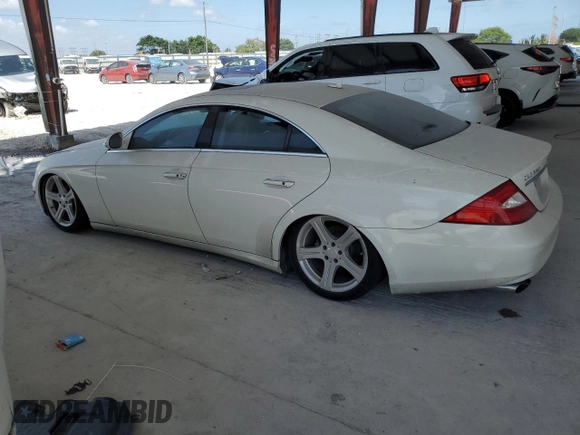 2007 Mercedes-Benz CLS-Class 5.5L with VIN WDDDJ72X47A109007, listed as a Copart auction lot 54342875 with 122,403 mi miles and Clean Title. Bid and sale history available at carsss.com. Image 2.