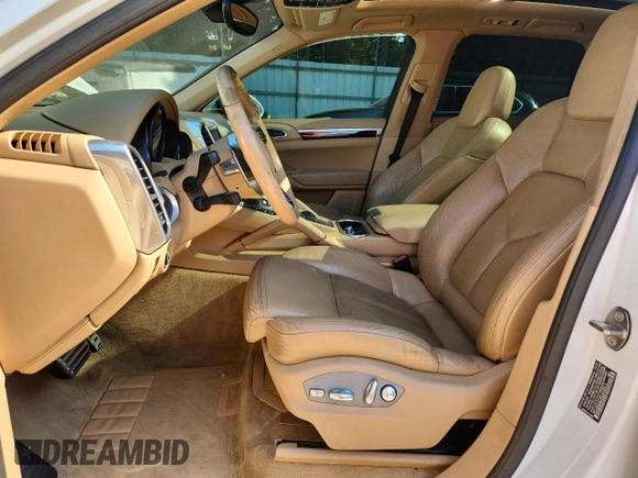 2015 Porsche Cayenne S with VIN WP1AB2A24FLA59813, listed as a Copart auction lot 60604305 with 137,719 mi miles and Salvage title. Bid and sale history available at DreamBid. Image 7.