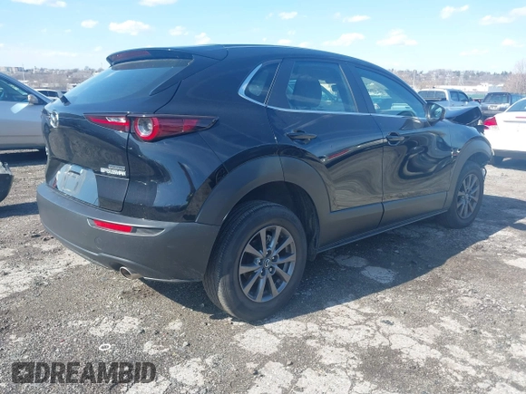 2021 Mazda CX-30 S with VIN 3MVDMBAL5MM249910, listed as a IAAI auction lot 41875515 with 39,190 mi miles and . Bid and sale history available at carsss.com. Image 4.