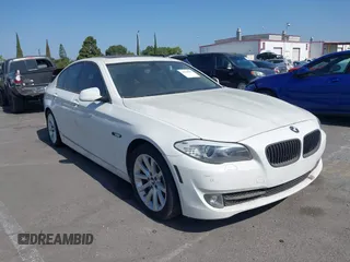 2012 BMW 5 Series 535i z VIN WBAFR7C50CC809336, wystawiony jako IAAI lot #42518561 z przebiegiem 125 711 mil mil oraz . Historia ofert i sprzedaży dostępna na DreamBid. Obrazek 1.