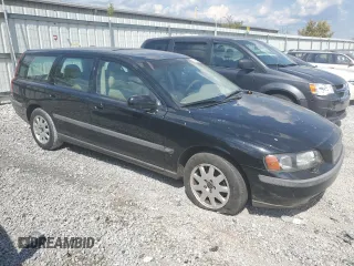 2002 Volvo V70 with VIN YV1SW61R621196346, listed as a Copart auction lot 70425794 with 0 mi miles and Salvage Title. Bid and sale history available at carsss.com. Image 4.