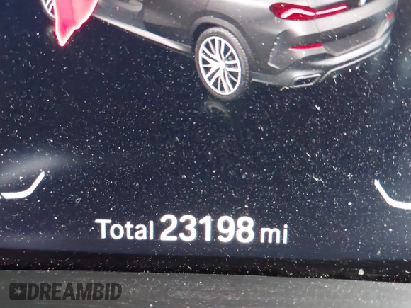 2022 BMW X6 xDrive40i z VIN 5UXCY6C08N9N30013, wystawiony jako IAAI lot #41772245 z przebiegiem 23 198 mil mil oraz . Historia ofert i sprzedaży dostępna na DreamBid. Obrazek 16.