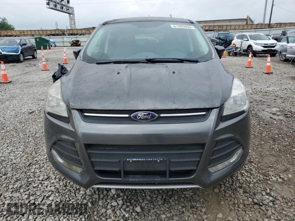 2016 Ford Escape SE z VIN 1FMCU9G97GUB40023, wystawiony jako Copart lot #61405935 z przebiegiem 107 591 mil mil oraz Czysty tytuł • Clean title. Historia ofert i sprzedaży dostępna na DreamBid. Obrazek 5.