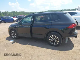 2024 Volkswagen Tiguan S с VIN 3VVRB7AX2RM041909, выставлен на аукционе IAAI как лот 42665616 с пробегом 43 092 миль миль и . История ставок и продаж доступна на DreamBid. Изображение 14.