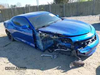 2018 Chevrolet Camaro 1LT with VIN 1G1FB1RS6J0150932, listed as a IAAI auction lot 42002178 with 30,530 mi miles. Bid and sale history available at carsss.com. Image 1.