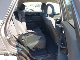 2019 Kia Sorento LX with VIN 5XYPGDA38KG515237, listed as a IAAI auction lot 41782259 with 55,543 mi miles. Bid and sale history available at carsss.com. Image 8.