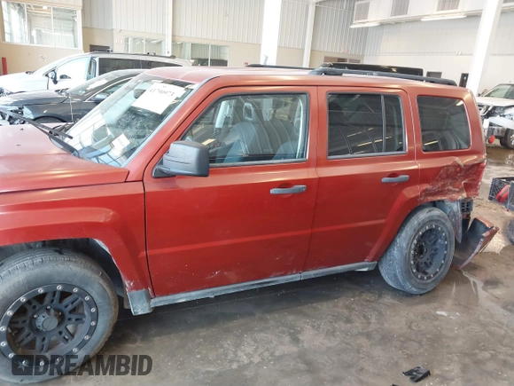2008 Jeep Patriot Sport with VIN 1J8FT28008D705380, listed as a IAAI auction lot 41790973 with 74,436 mi miles and . Bid and sale history available at DreamBid. Image 15.