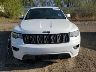2017 Jeep Grand Cherokee Altitude with VIN 1C4RJFAG8HC927227, listed as a Copart auction lot 54657785 with 175,975 mi miles and Clean title. Bid and sale history available at DreamBid. Image 5.