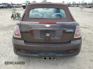 2011 MINI Convertible S with VIN WMWZP3C58BTX83725, listed as a Copart auction lot 44418965 with 45,401 mi miles and Salvage title. Bid and sale history available at DreamBid. Image 6.