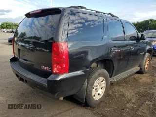 2007 GMC Yukon SLE with VIN 1GKFK13017R205889, listed as a Copart auction lot 66733314 with 266,890 mi miles and Clean Title. Bid and sale history available at carsss.com. Image 3.