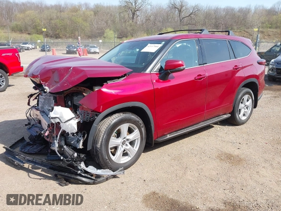 2022 Toyota Highlander LE with VIN 5TDBZRBH7NS569311, listed as a IAAI auction lot 42117066 with 18,579 mi miles and . Bid and sale history available at DreamBid. Image 2.