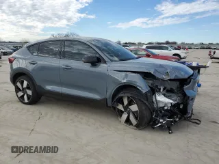 2023 Volvo C40 Recharge Pure Electric Ultimate with VIN YV4ED3GM2P2042573, listed as a Copart auction lot 40321304 with 8,372 mi miles. Bid and sale history available at carsss.com. Image 4.