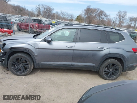 2021 Volkswagen Atlas SE with VIN 1V2KR2CA0MC570498, listed as a IAAI auction lot 41807676 with 56,434 mi miles and . Bid and sale history available at DreamBid. Image 15.