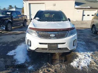 2014 Kia Sorento SX Limited with VIN 5XYKW4A71EG454589, listed as a IAAI auction lot 41421301 with 93,073 mi miles. Bid and sale history available at carsss.com. Image 11.