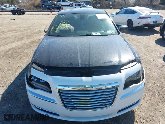 2021 Chrysler 300 with VIN 2C3CCABG8MH606625, listed as a IAAI auction lot 41843582 with 91,685 mi miles. Bid and sale history available at carsss.com. Image 12.