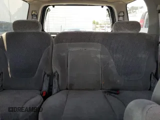 1998 Ford Expedition z VIN 1FMRU18W8WLB66053, wystawiony jako Copart lot #57496725 z przebiegiem 214 030 mil mil oraz Szkoda całkowita • Salvage title. Historia ofert i sprzedaży dostępna na DreamBid. Obrazek 10.