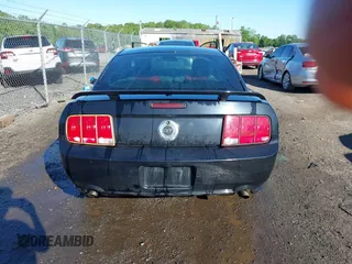 2007 Ford Mustang GT Deluxe с VIN 1ZVFT82H075309397, выставлен на аукционе IAAI как лот 42197424 с пробегом 279 403 миль миль и . История ставок и продаж доступна на DreamBid. Изображение 16.