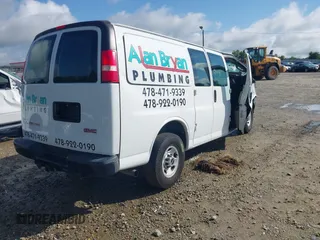 2017 GMC Savana Cargo z VIN 1GTW7AFG9H1117887, wystawiony jako IAAI lot #42233506 z przebiegiem Nie podano mil oraz . Historia ofert i sprzedaży dostępna na DreamBid. Obrazek 4.