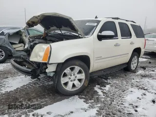 2010 GMC Yukon SLT with VIN 1GKUKCE02AR135763, listed as a Copart auction lot 43606905 with 270,239 mi miles and Salvage Title. Bid and sale history available at carsss.com. Image 1.