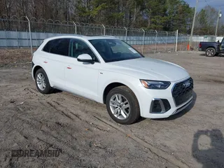 2022 Audi Q5 S line Premium with VIN WA1GAAFYXN2047461, listed as a IAAI auction lot 41542651 with 28,820 mi miles. Bid and sale history available at carsss.com. Image 1.
