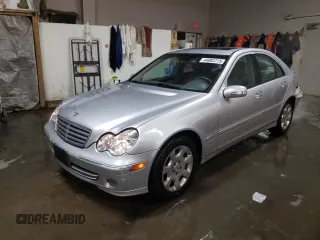 2006 Mercedes-Benz C 280 Luxury with VIN WDBRF92H16F762884, listed as a Copart auction lot 44983775 with 152,179 mi miles and Salvage Title. Bid and sale history available at DreamBid. Image 1.