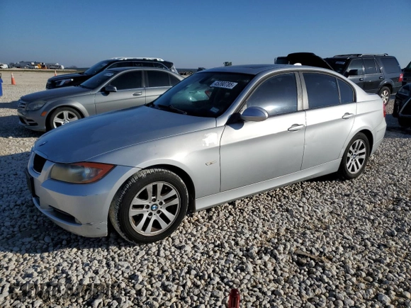 2007 BMW 3 Series 328i with VIN WBAVC53507FZ80268, listed as a Copart auction lot 45390785 with 129,515 mi miles and Clean title. Bid and sale history available at DreamBid. Image 1.