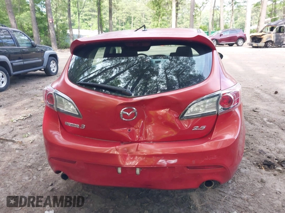 2011 Mazda 3 S Sport z VIN JM1BL1K66B1371457, wystawiony jako IAAI lot #42274510 z przebiegiem 175 533 mil mil oraz . Historia ofert i sprzedaży dostępna na DreamBid. Obrazek 6.