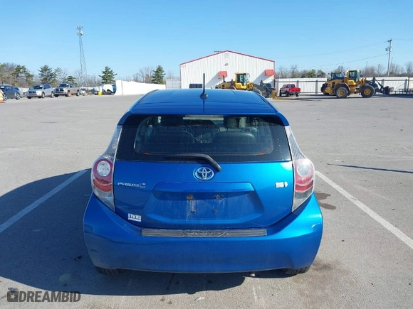 2013 Toyota Prius c One with VIN JTDKDTB32D1055135, listed as a IAAI auction lot 41889844 with 98,220 mi miles. Bid and sale history available at carsss.com. Image 17.