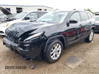 2014 Jeep Cherokee Latitude with VIN 1C4PJLCSXEW320764, listed as a Copart auction lot 83899244 with 140,904 mi miles and Salvage Title. Bid and sale history available at carsss.com. Image 1.