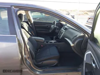 2016 Nissan Altima 2.5 S with VIN 1N4AL3AP7GN360605, listed as a IAAI auction lot 41471661 with 131,421 mi miles. Bid and sale history available at carsss.com. Image 5.
