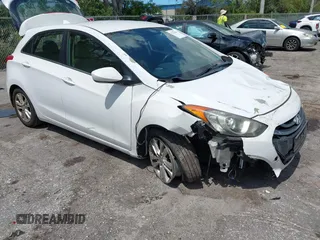 2013 Hyundai Elantra с VIN KMHD35LE2DU022637, выставлен на аукционе IAAI как лот 42272686 с пробегом 110 408 миль миль и . История ставок и продаж доступна на DreamBid. Изображение 1.