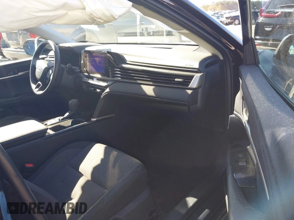 2025 Toyota Camry LE with VIN 4T1DAACK5SU008670, listed as a IAAI auction lot 41821572 with 131,475 mi miles and . Bid and sale history available at DreamBid. Image 5.
