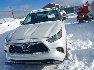 2023 Toyota Highlander L z VIN 5TDKDRBH5PS008770, wystawiony jako IAAI lot #41287960 z przebiegiem 26 822 mil mil oraz . Historia ofert i sprzedaży dostępna na DreamBid. Obrazek 12.