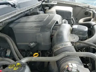 2012 Chevrolet Suburban LTZ z VIN 1GNSCKE09CR280447, wystawiony jako IAAI lot #42161888 z przebiegiem 246 533 mil mil oraz . Historia ofert i sprzedaży dostępna na DreamBid. Obrazek 18.